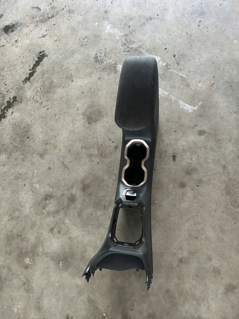 фото №1, Jeep renegade 15- туннель средний подлокотник 735592335 usa