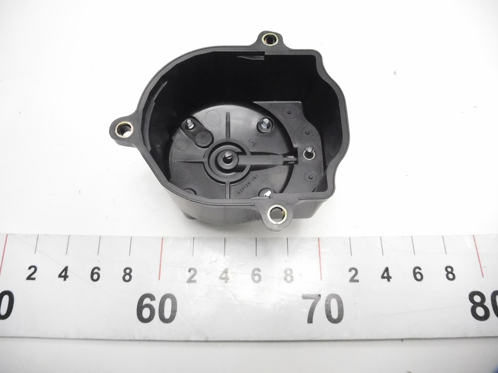 фото №5, Крышка трамблёра распределителя зажигания toyota 19101-11010