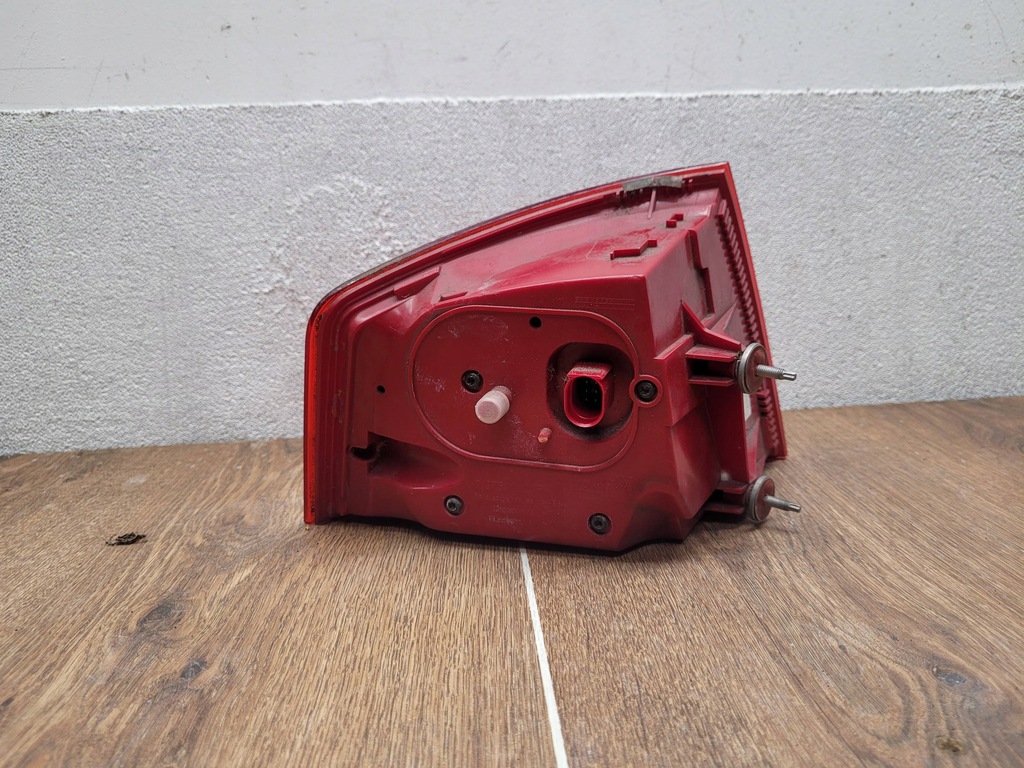 фото №7, Audi a8 s8 d3 4e lift лампа задняя задняя правая правый