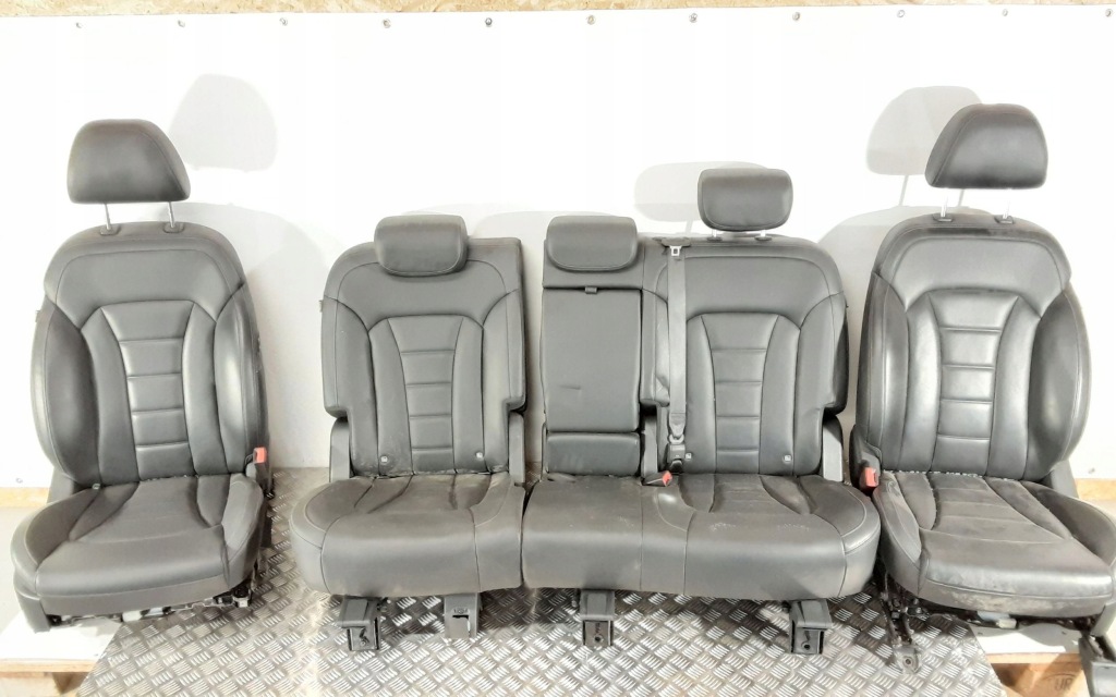 Купити 2019 ssangyong rexton комплект сидінь