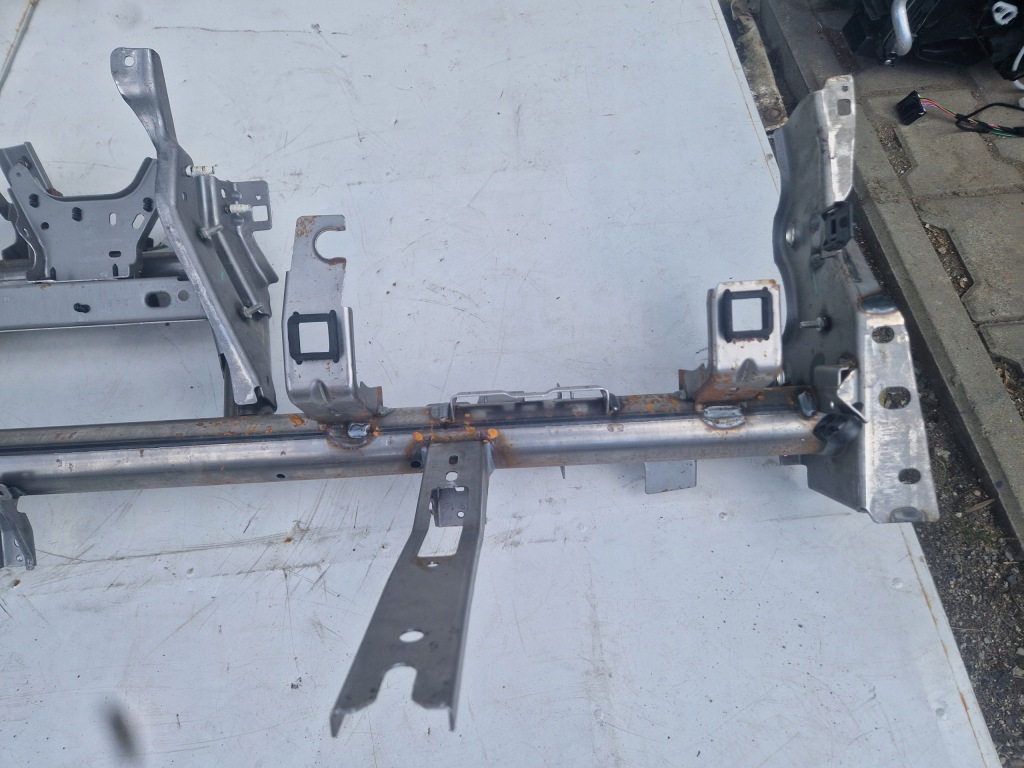 фото №9, Trafic iii vivaro b talento каркас балка консоли