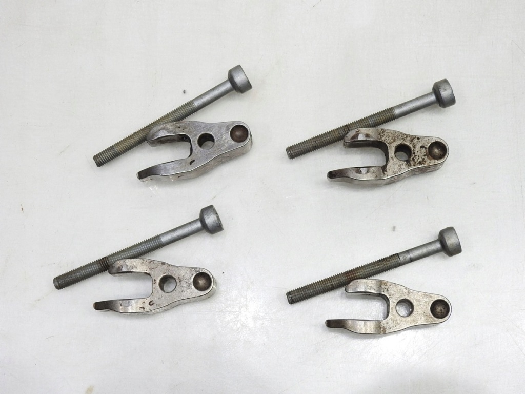 фото №4, Кріплення шпилька кронштейн вприску w212 2.2 cdi