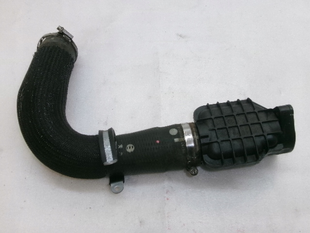 фото №1, Citroen c3 ds3 peugeot 307 1.4 hdi шланг труба воздуха 9687261180