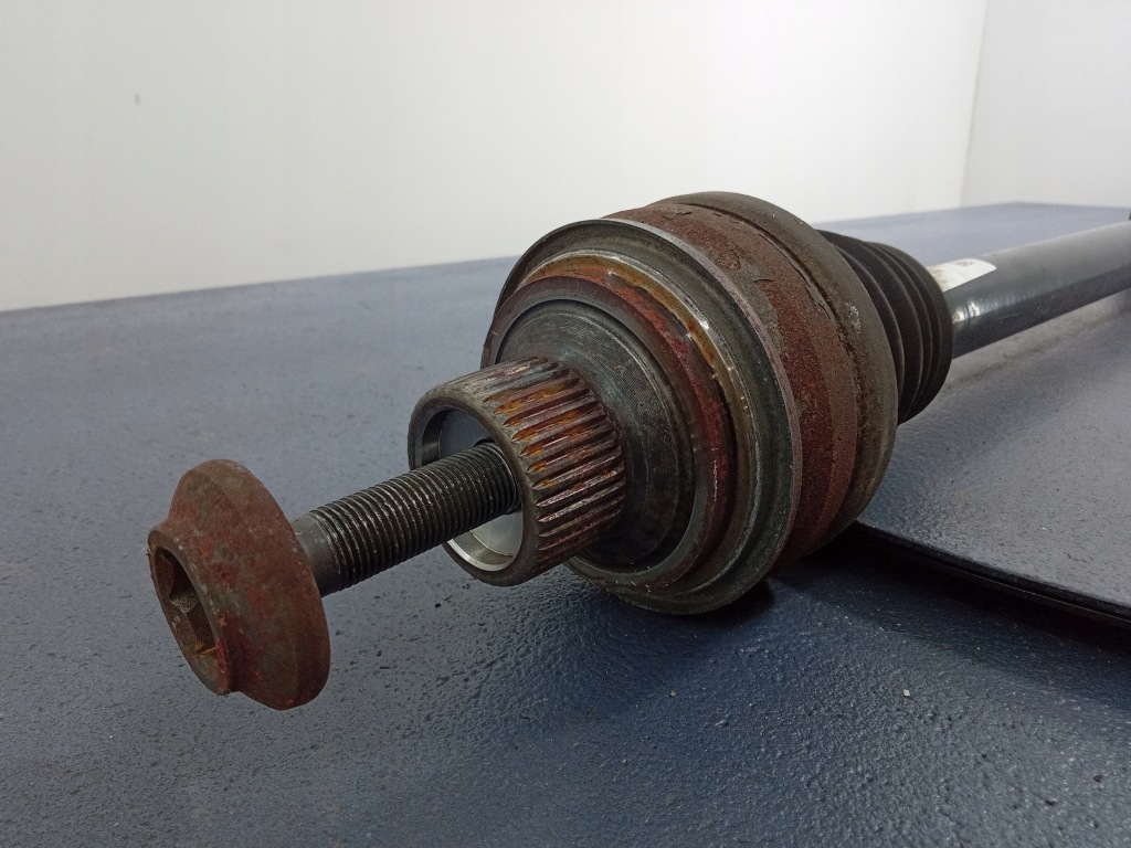 фото №2, Audi q7 ii q8 4m приводной вал задняя задняя 4m0501203d