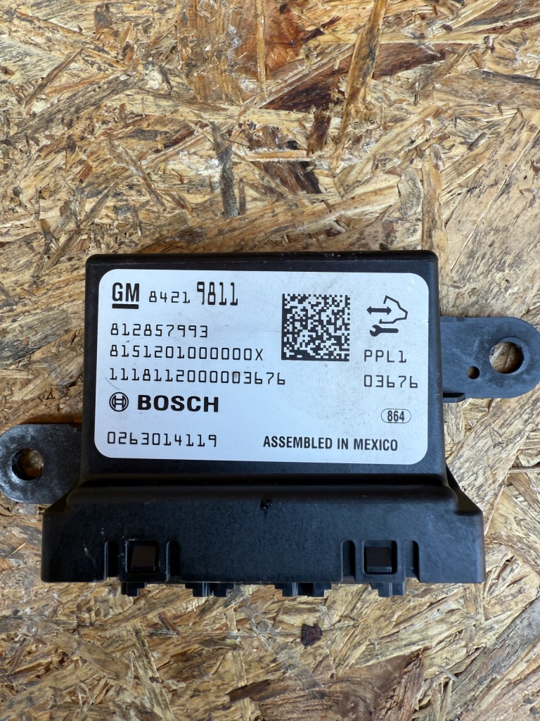 Купити Opel insignia b 4x4 2017r 258km 2.0t модуль блок керування pdc 84219811