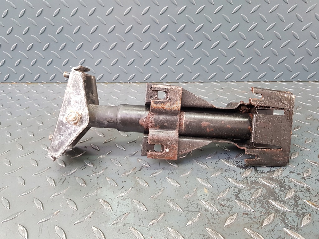 фото №7, Відбійник абсорбер кронштейн бампера лівий перед bmw e34