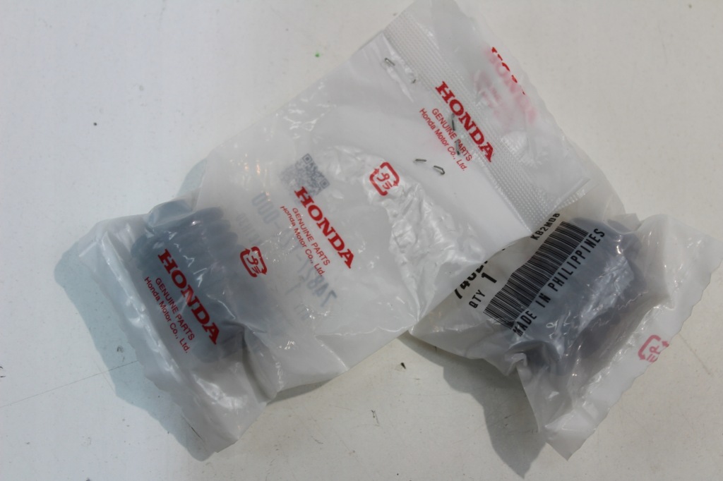 фото №1, Гумки honda 74827-tza-000