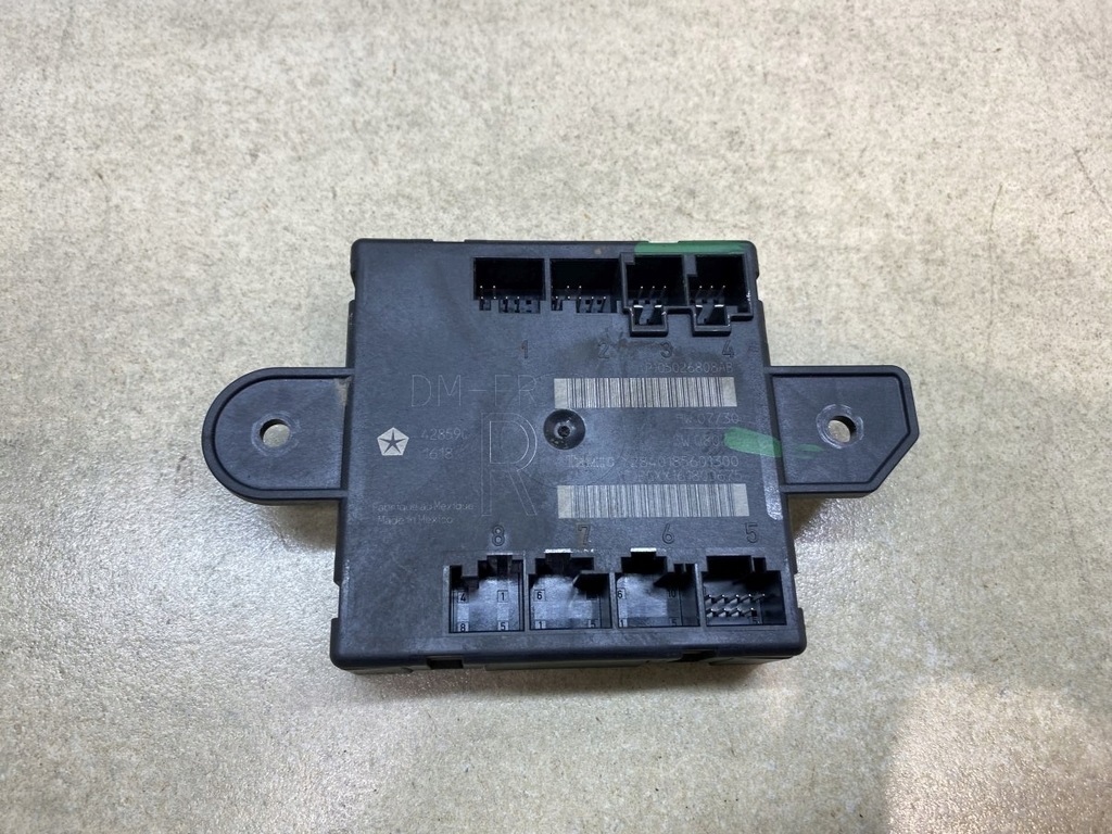 фото №1, Модуль дверь правый перед journey i p05026808ab