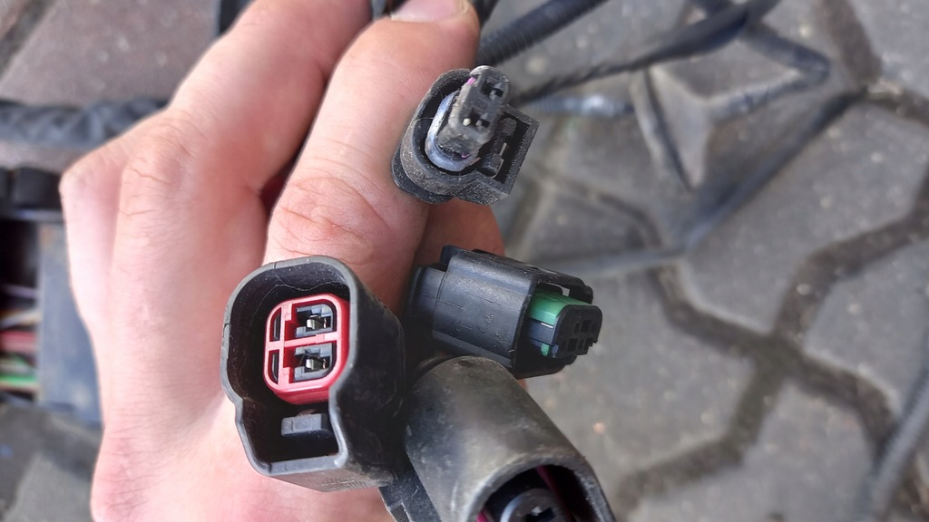 фото №9, Коробка запобіжників джгут volvo v60 10-18r