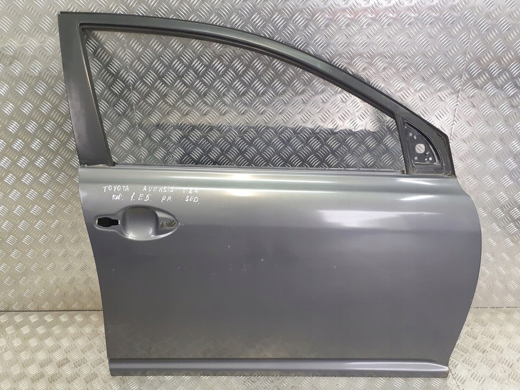 фото №1, Дверь правый перед toyota avensis t25 1e5