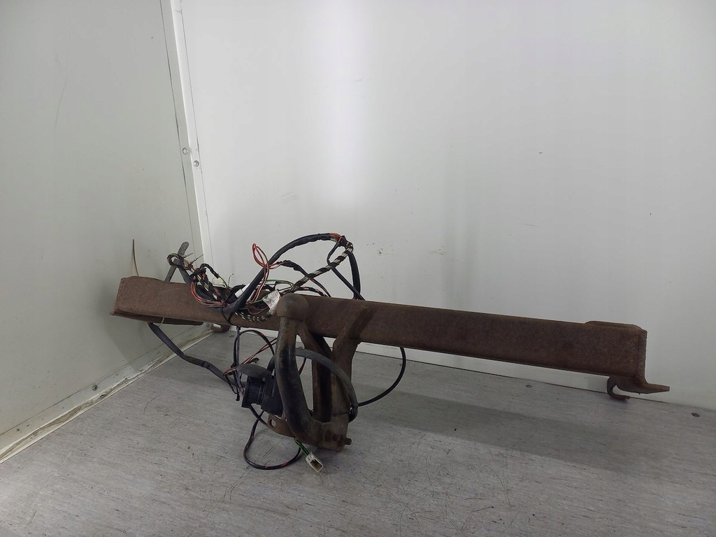 фото №1, Hak буксирувальний toyota avensis ii t25 kombi