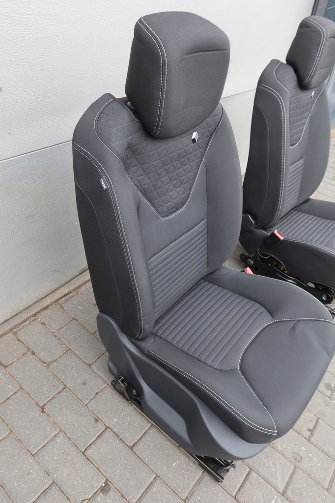 фото №10, Комплект сидений перед clio iv