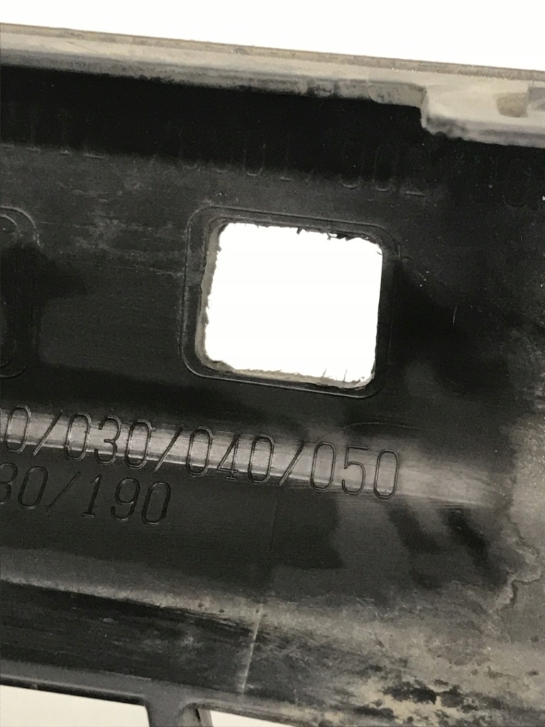 Lexus nx300h 14-17 решётка бампера перед в Украине