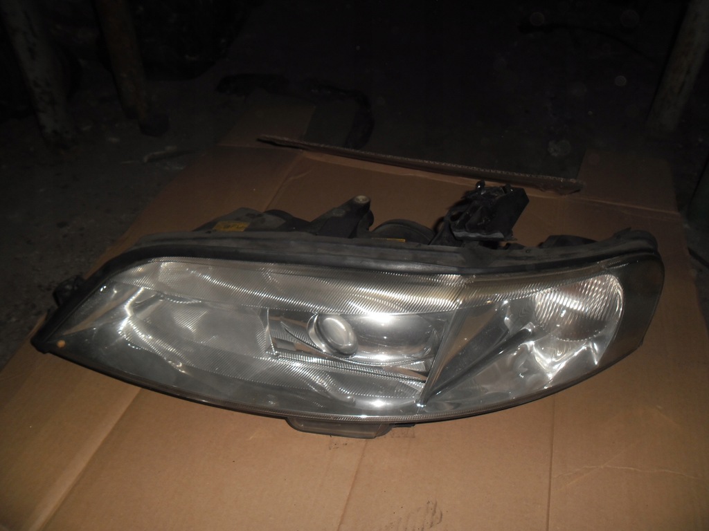 фото №1, Лампи передні ліва права opel vectra b lift ксенон