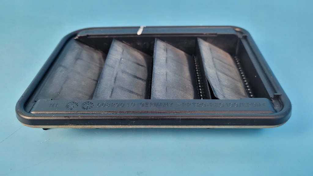 фото №6, Bmw 2' f44 218d gran coupe 21r решётка вентиляции правая 9201647 60829010