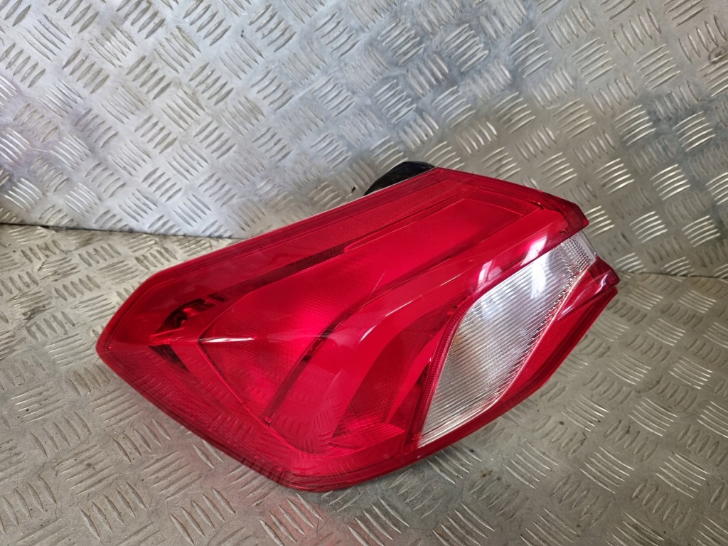 Ford focus mk4 хетчбек фара ліва задній задня led Ціна