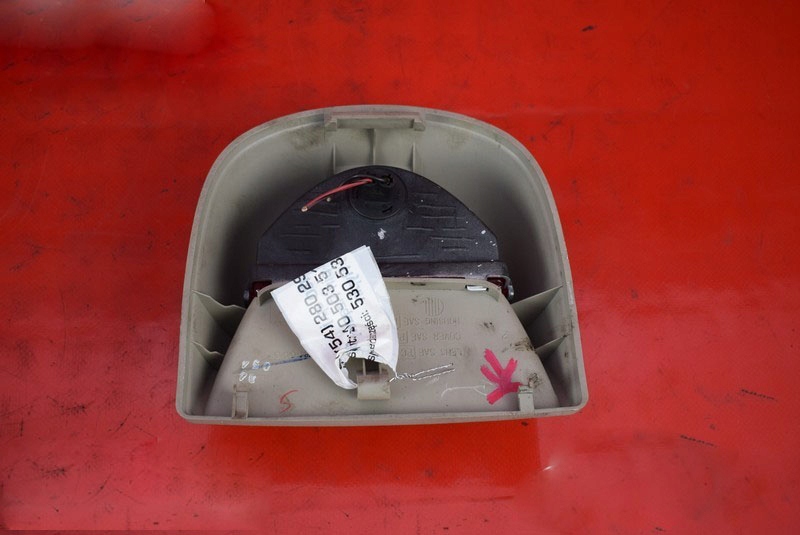 фото №4, Свет стоп-сигнал nissan sentra v 04r