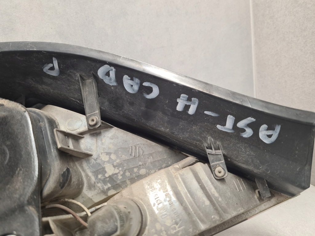 Лампа задній задня права opel astra iii h кабріолет  twintop оригінал 13191988 Зі Шроту