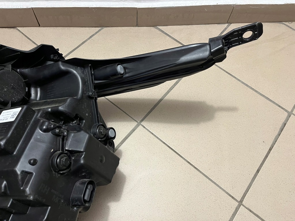 фото №15, Kia sportage v 5 full led 21- лампа передня перед права