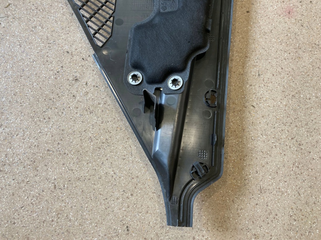 Жабо перед сторона левая bmw m2 f87 9353041 Цена