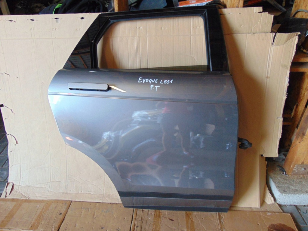 фото №2, Land range rover evoque l551 дверь задние правое правый задняя