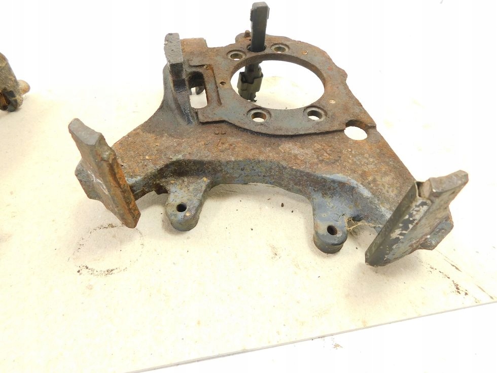 фото №9, Скоба супорт заднього праве ліва jeep cherokee liberty kj 2.8 crd 163km