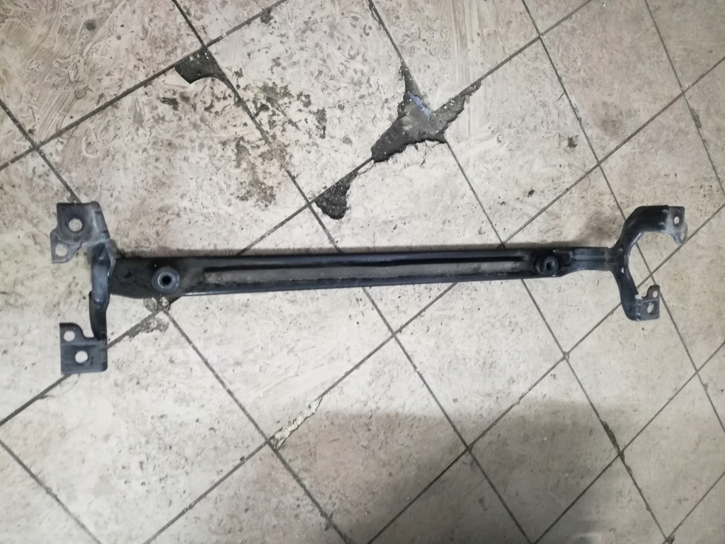 фото №3, Volvo v40 ii 2012 - 2019 rok балка нижня pod радіатор