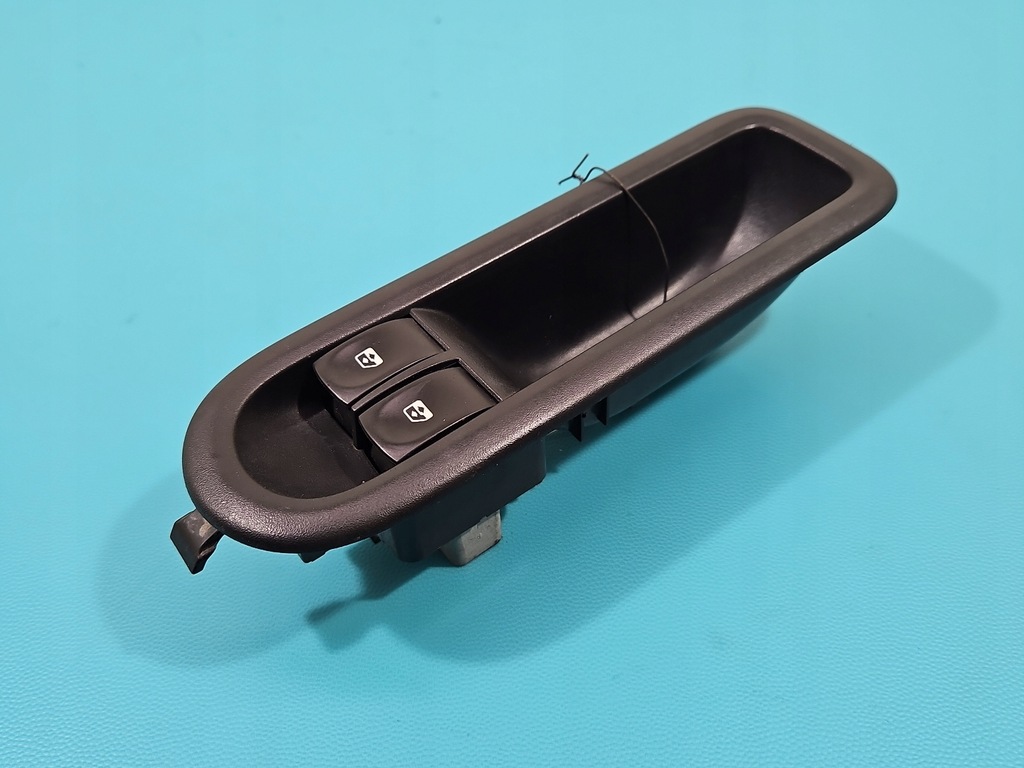 фото №1, Переключатель окон renault twingo ii 8200356513 eu