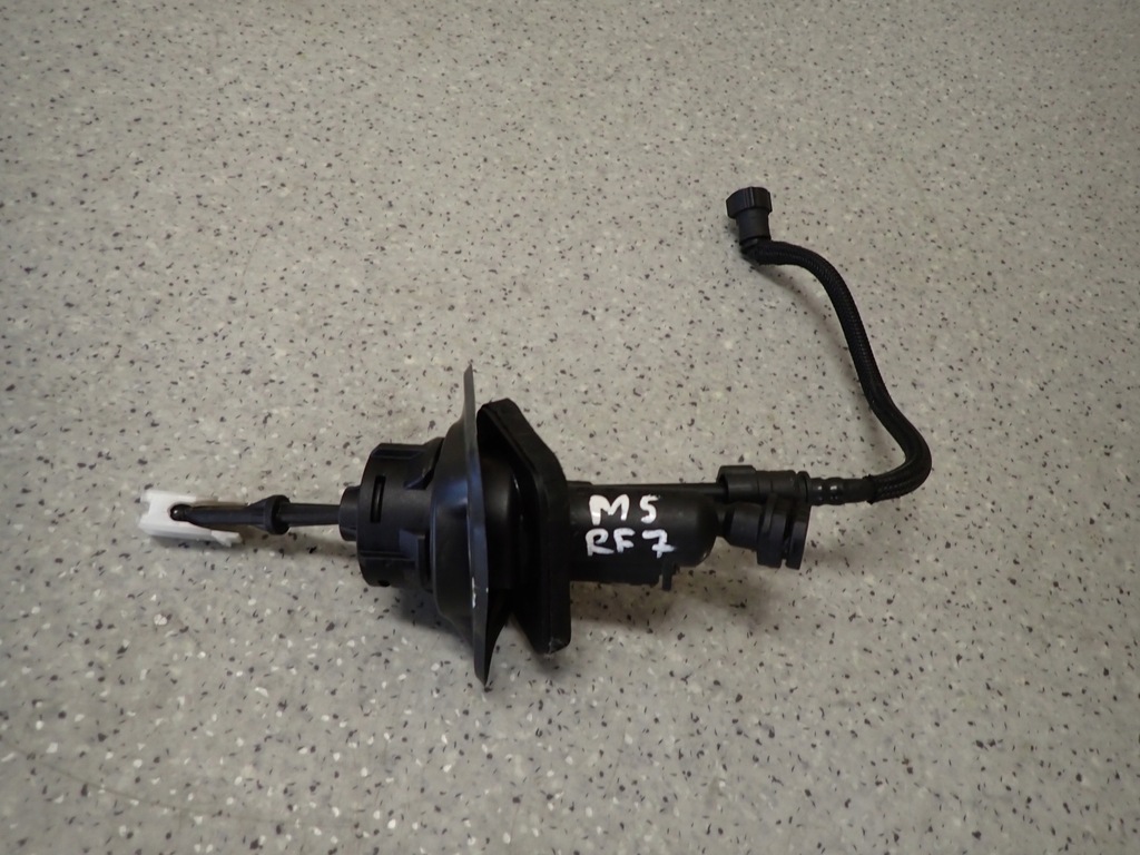 фото №1, Mazda5 mazda 5 2.0 d rf7 помпа сцепления