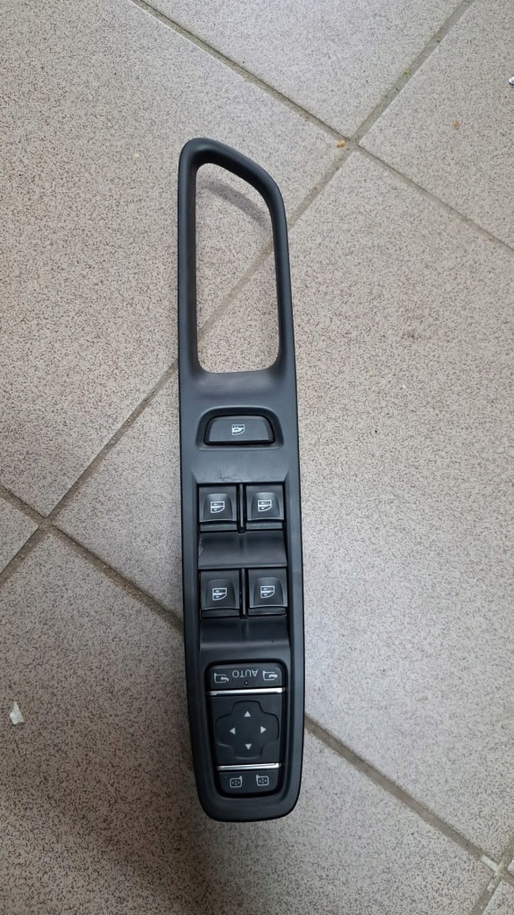 фото №1, Renault captur i lift переключатель левых дверь