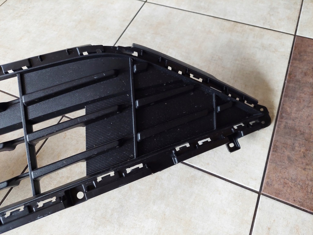 Решётка бампера - средняя - hyundai tucson iv - n-line - 2020 Недорого