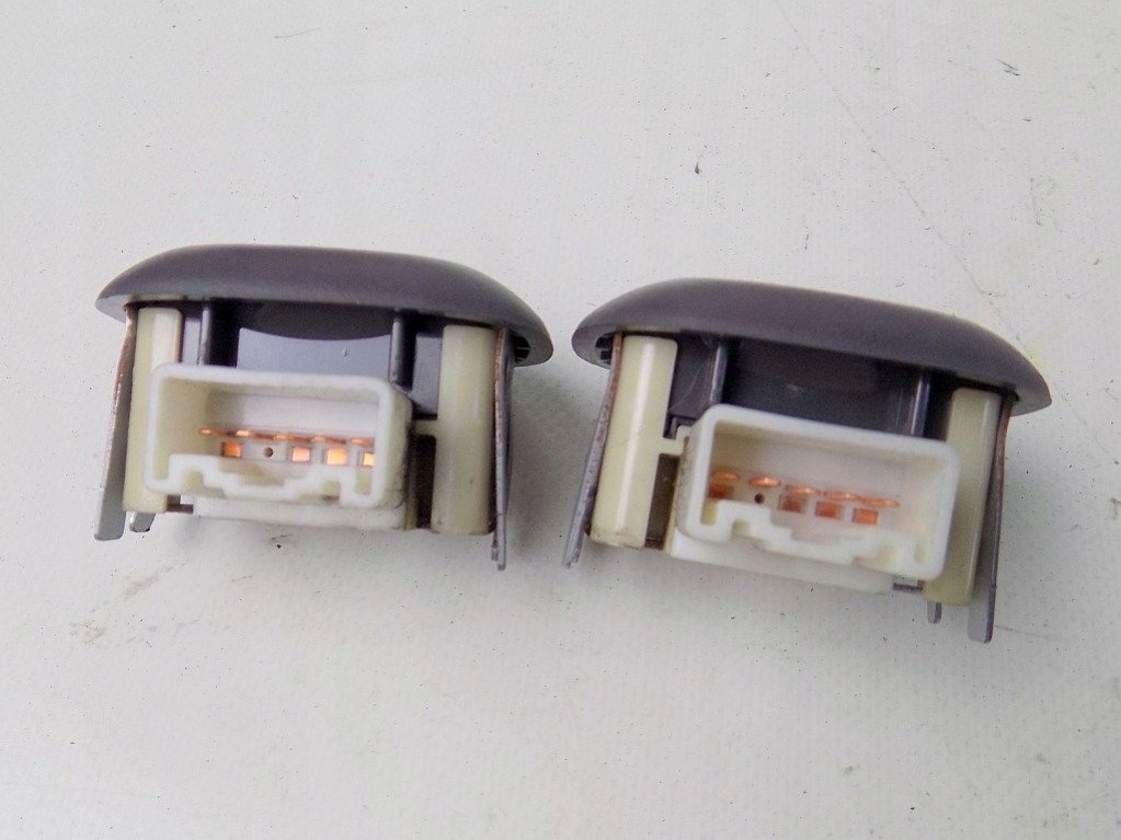 фото №4, Toyota previa ii r3 00-06 переключатель стекло