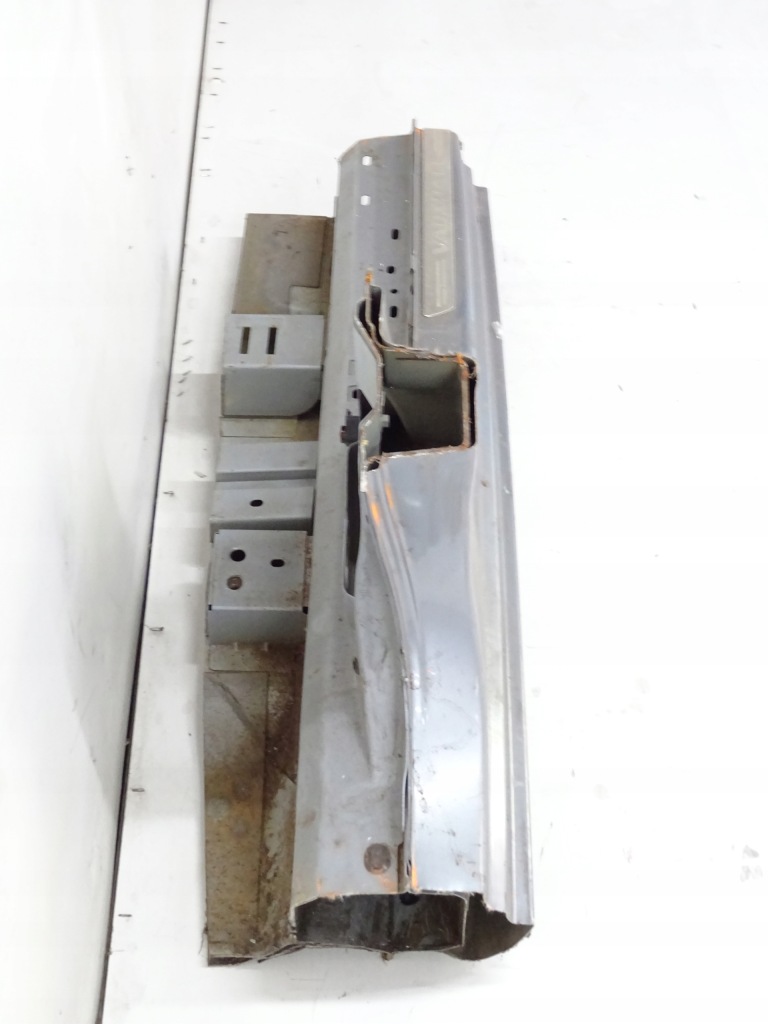 фото №3, Opel insignia a поріг правий z179