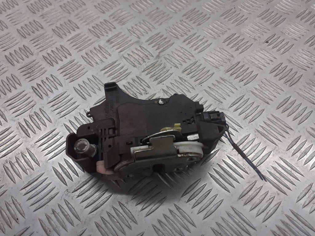 фото №1, Замок дверь правый перед mitsubishi colt vi