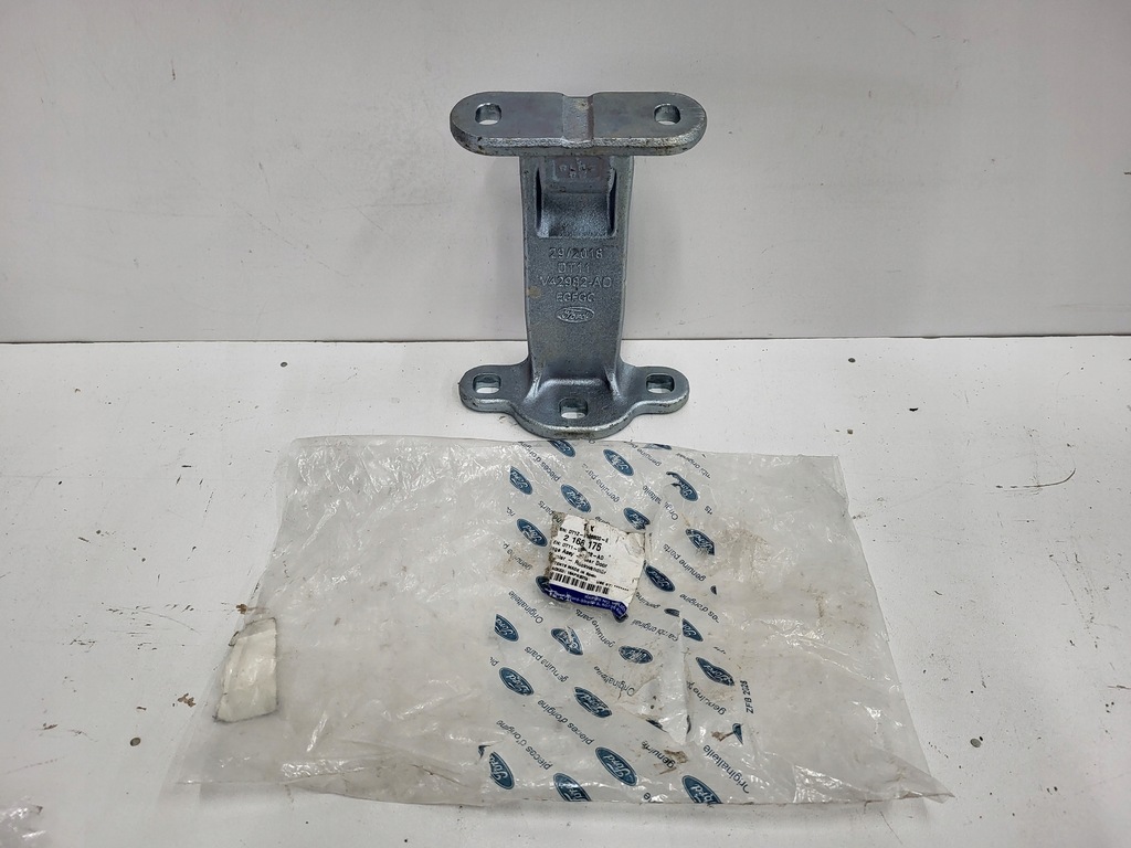 фото №1, Петля дверь задняя нижний ford tourneo connect ii dt11-42982-ad