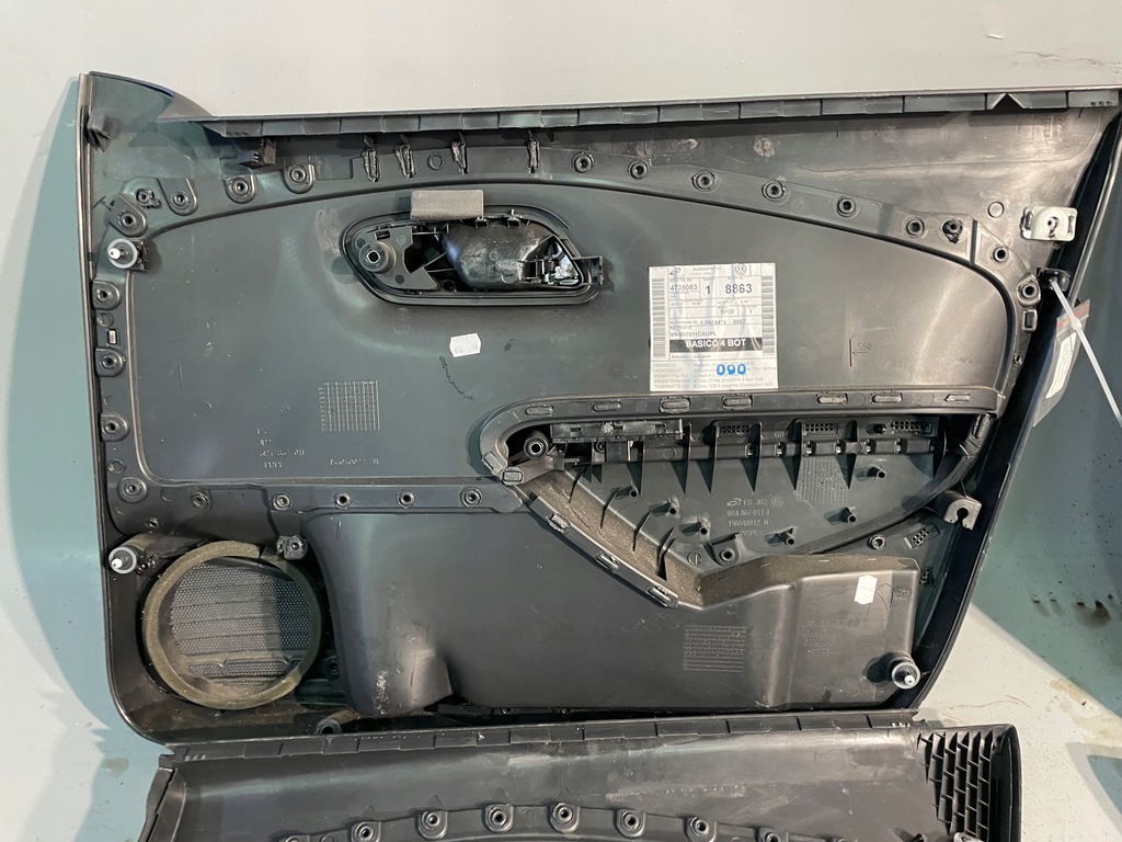 фото №7, Комплект обшивка дверей дверь vw polo v 5d 6r6867212 оригинал