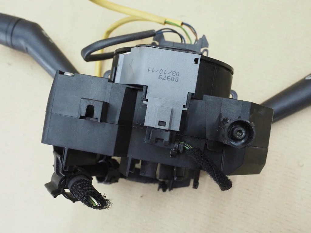 фото №14, Переключатель комбинированный подрулевой переключатель 7355213130 fiat grande punto evo 3d 09-12