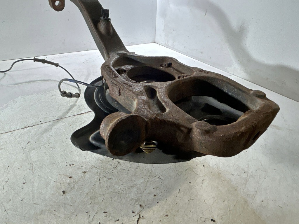 фото №7, Dodge challenger 2017 перед сторона левая ступица колеса передний