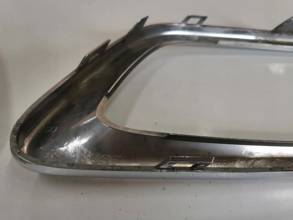 фото №14, Хром решётки бампера renault captur i przed lift правый i левый 883.