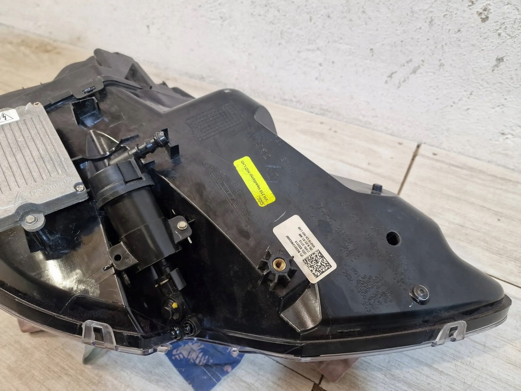 фото №7, Лампа ліва перед aston martin vantage