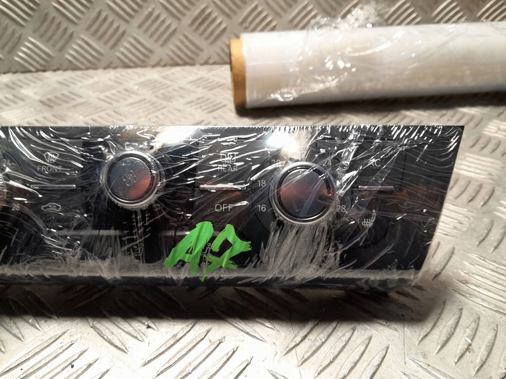 фото №8, Audi a7 панель обдув кондиціонера 4g0820043h