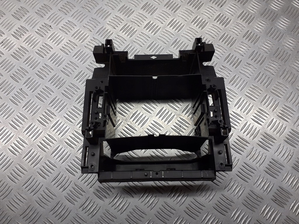 фото №3, Рамка радио корзина mercedes w203 a2036890216