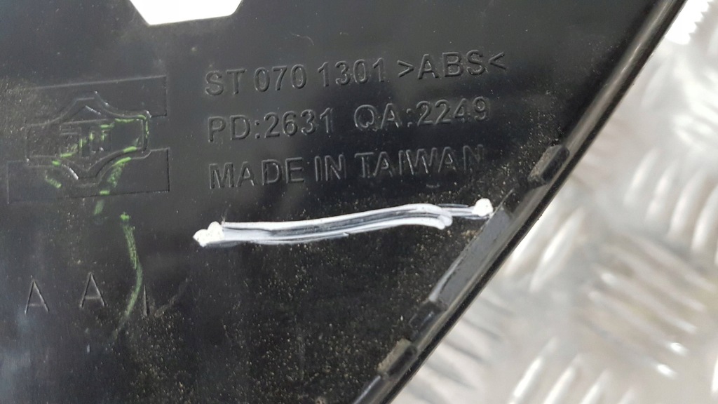 Mercedes slk r171 04-11 решётка средняя бампера с Разборки