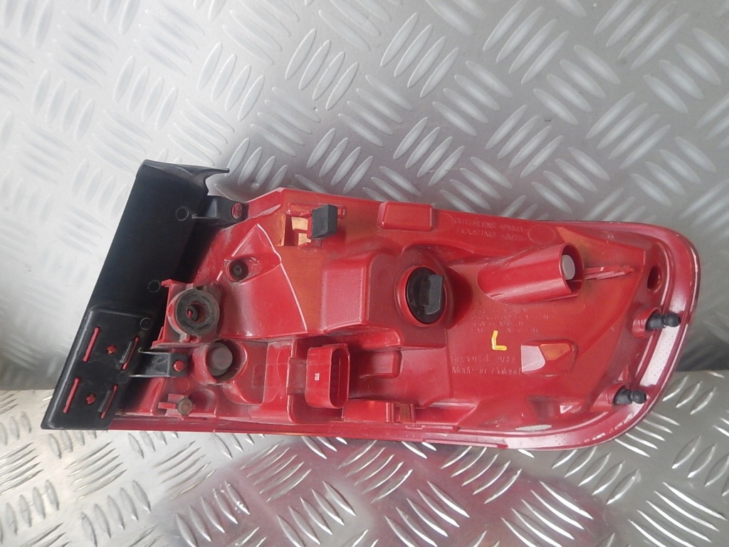 Audi a4 b8 рестайлінг  універсал ліва фара led задній Доставка