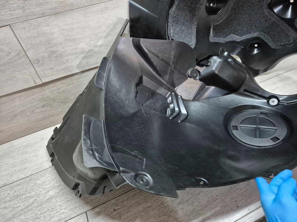 15535. mini f60 подкрылок правый перед 7386956 с Разборки