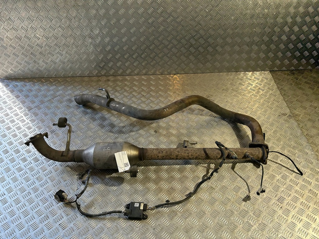 фото №5, Toyota land cruiser j150 2017 гаситель kompletny