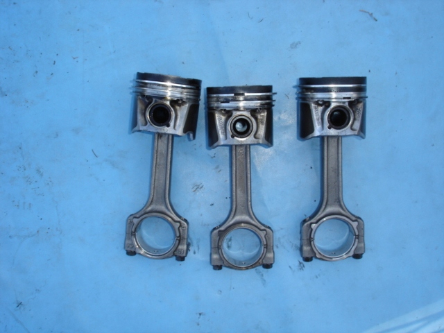 фото №1, Поршень шатун corsa d astra h 1.3 cdti z13dt