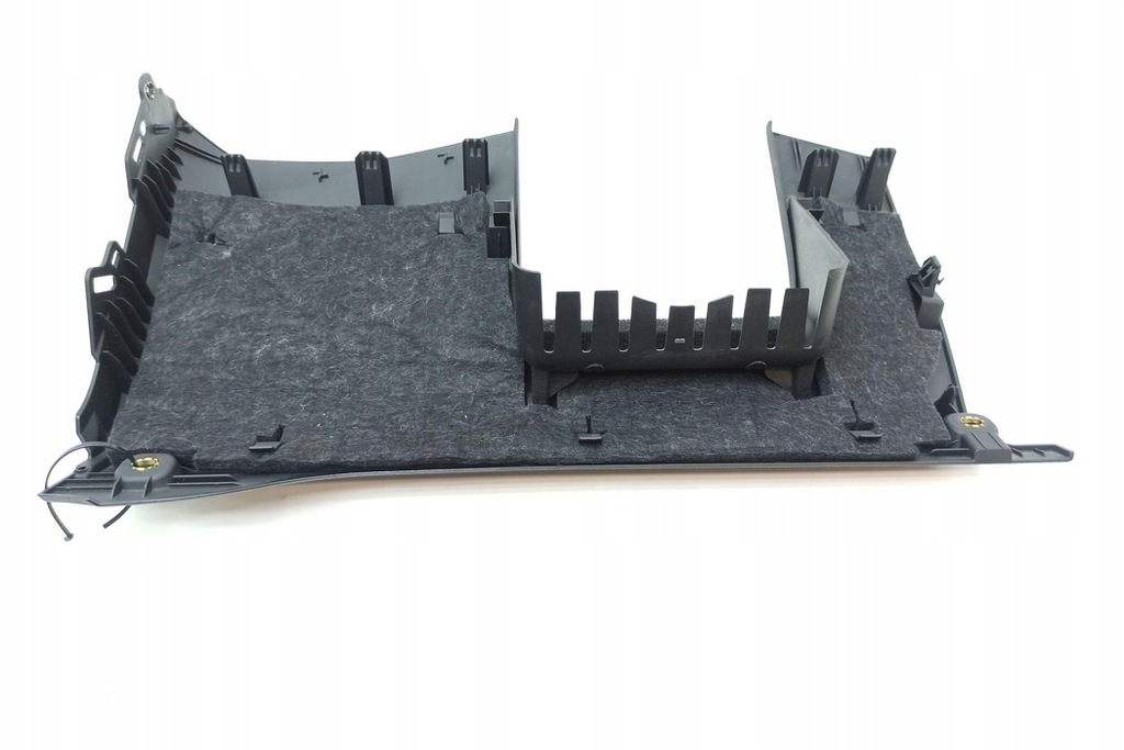 фото №11, Нижня молдинг декоративна панелі приладової панелі audi a4 8w2, b9 8w2863075 2.0l