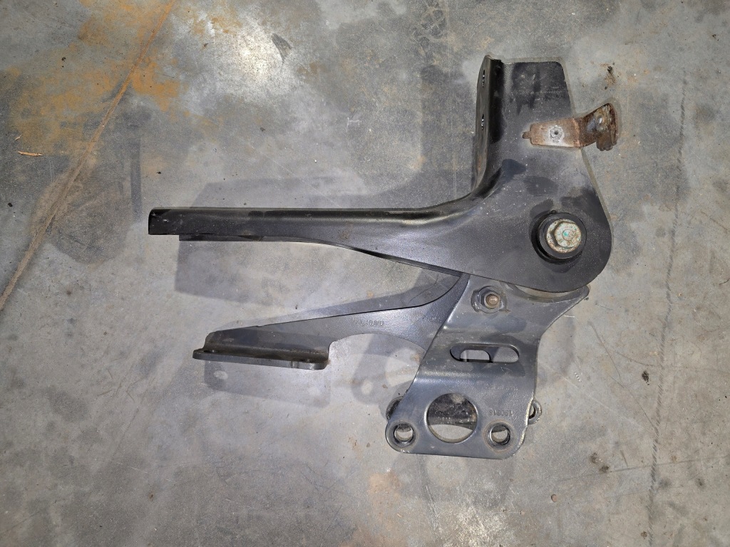 фото №1, Atego 3 mp3 кронштейн кронштейн основание кронштейн опрокидывания подвеска кабины