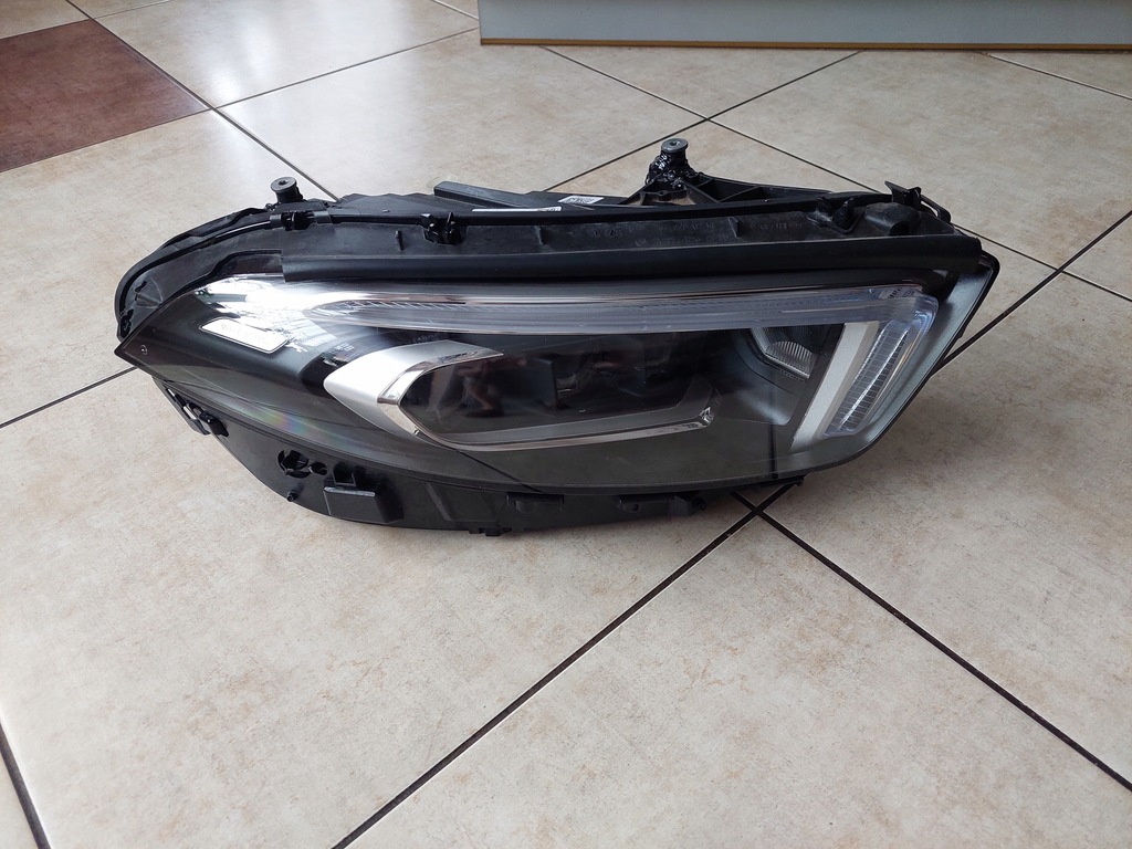 фото №1, Лампа правая - full led - multibeam - mercedes a klasa w177